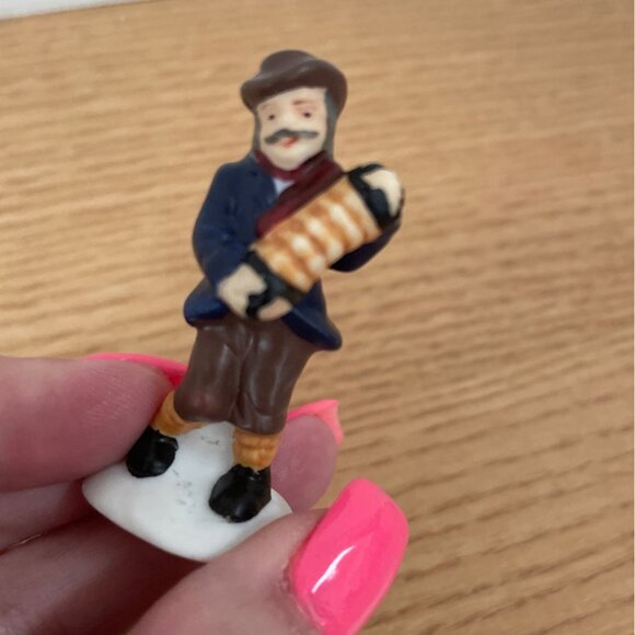 Vintage Christmas Village Figures Ceramic Hand-Painted Victorian Men Accessories - Picture 3 of 8